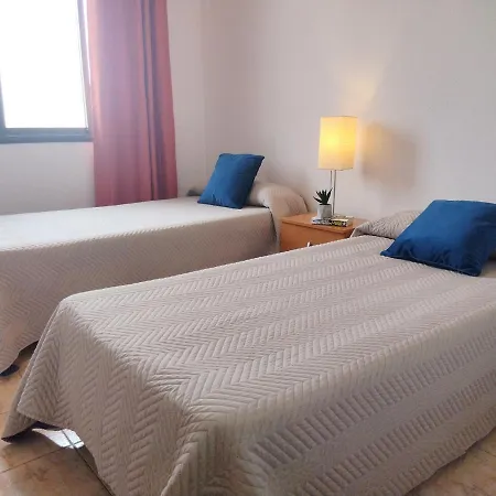 Almirante * Пуэрто-дель-Росарио